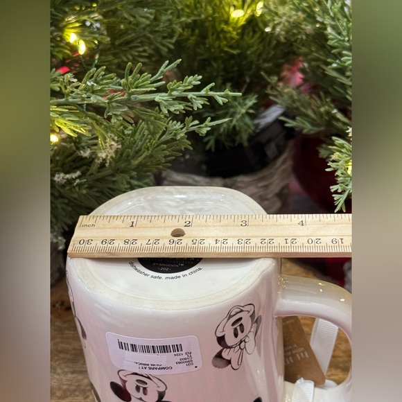 ✨ Brand NEW w/Tags Rae Dunn Disney happy Mug featuring Mickey and Minnie Mouse ✨ - Picture 11 of 11